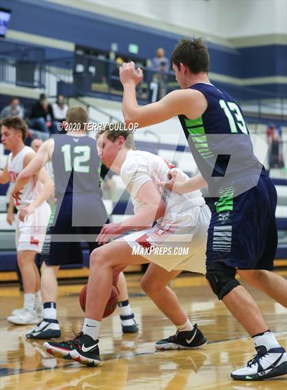 Thumbnail 1 in Timpanogos vs. Murray (CC Winter Invitational) photogallery.