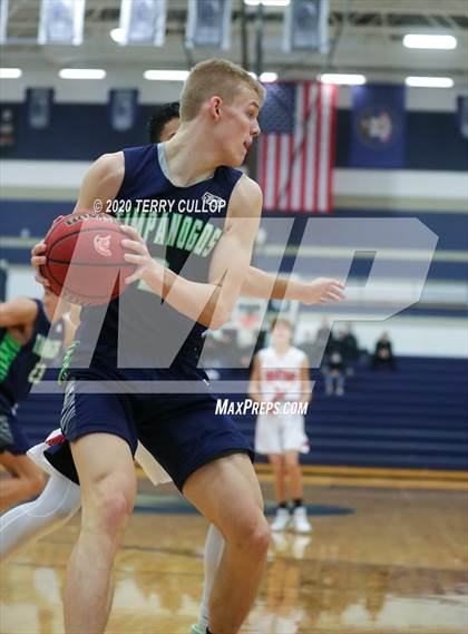 Thumbnail 2 in Timpanogos vs. Murray (CC Winter Invitational) photogallery.