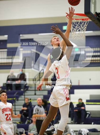 Thumbnail 2 in Timpanogos vs. Murray (CC Winter Invitational) photogallery.