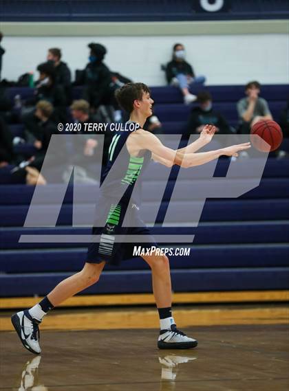 Thumbnail 2 in Timpanogos vs. Murray (CC Winter Invitational) photogallery.