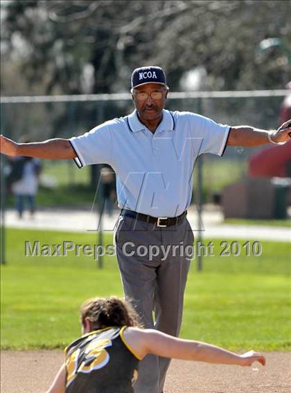 Thumbnail 3 in Woodcreek vs. Del Oro (Victory Pre-Season Tournament) photogallery.
