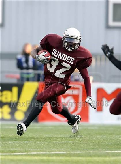 Thumbnail 2 in Avon vs. Dundee photogallery.