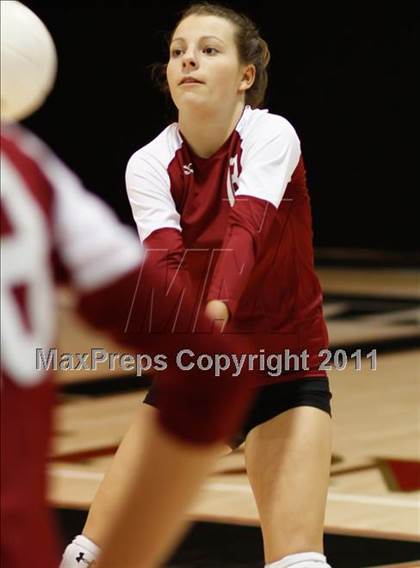 Thumbnail 2 in Oaks Christian vs Villanova Prep photogallery.