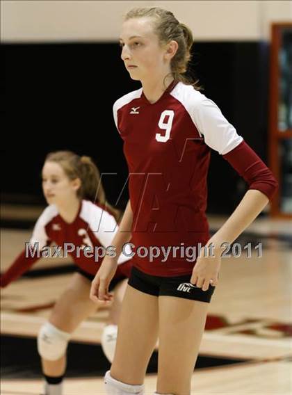 Thumbnail 1 in Oaks Christian vs Villanova Prep photogallery.