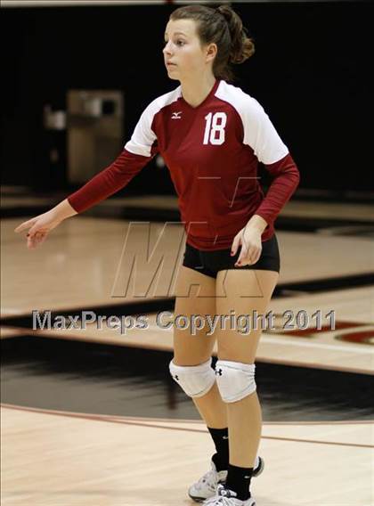 Thumbnail 2 in Oaks Christian vs Villanova Prep photogallery.