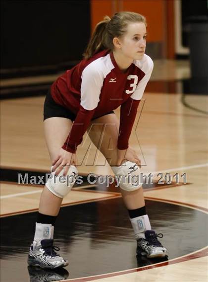 Thumbnail 3 in Oaks Christian vs Villanova Prep photogallery.