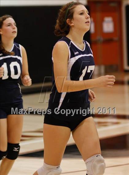 Thumbnail 2 in Oaks Christian vs Villanova Prep photogallery.