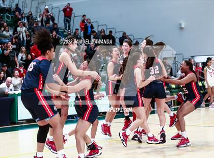 Thumbnail 3 in Hart vs La Salle (CIF SS Division 2AA Championship) photogallery.