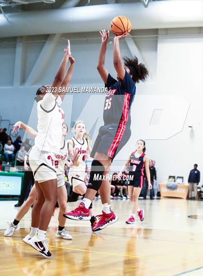 Thumbnail 2 in Hart vs La Salle (CIF SS Division 2AA Championship) photogallery.