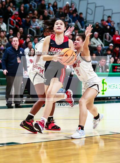 Thumbnail 1 in Hart vs La Salle (CIF SS Division 2AA Championship) photogallery.
