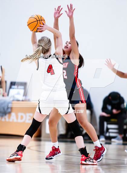 Thumbnail 2 in Hart vs La Salle (CIF SS Division 2AA Championship) photogallery.