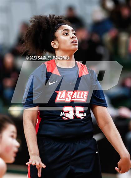 Thumbnail 1 in Hart vs La Salle (CIF SS Division 2AA Championship) photogallery.