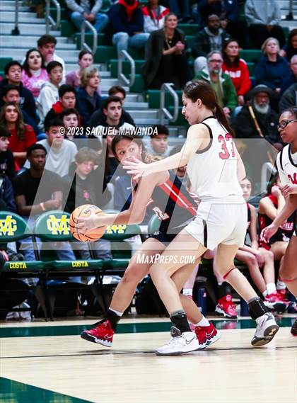 Thumbnail 3 in Hart vs La Salle (CIF SS Division 2AA Championship) photogallery.