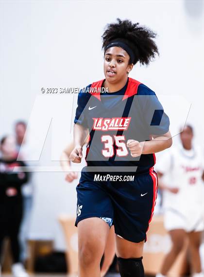 Thumbnail 3 in Hart vs La Salle (CIF SS Division 2AA Championship) photogallery.