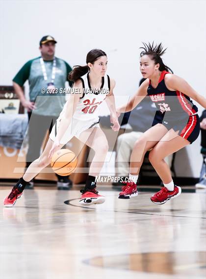 Thumbnail 2 in Hart vs La Salle (CIF SS Division 2AA Championship) photogallery.