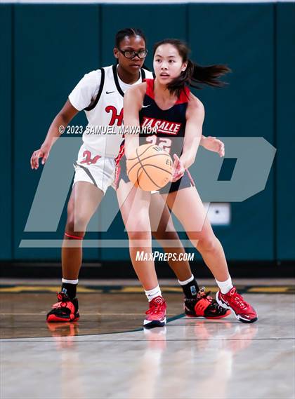 Thumbnail 2 in Hart vs La Salle (CIF SS Division 2AA Championship) photogallery.