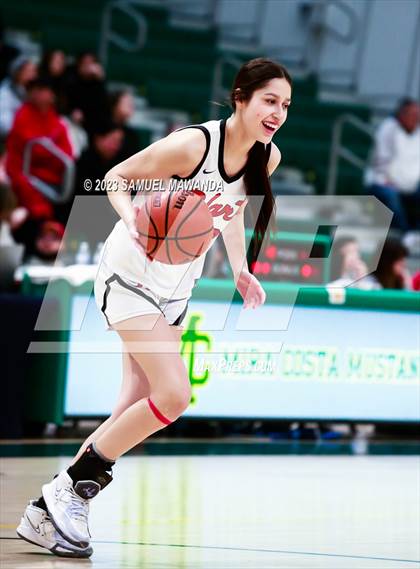 Thumbnail 2 in Hart vs La Salle (CIF SS Division 2AA Championship) photogallery.