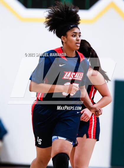 Thumbnail 1 in Hart vs La Salle (CIF SS Division 2AA Championship) photogallery.