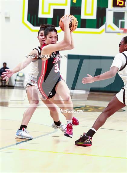 Thumbnail 2 in Hart vs La Salle (CIF SS Division 2AA Championship) photogallery.