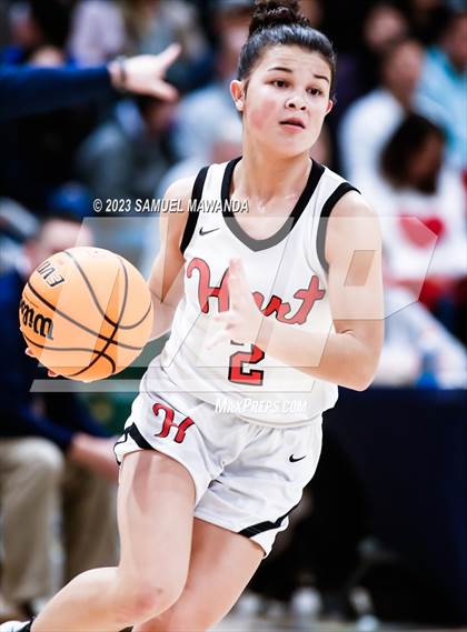 Thumbnail 1 in Hart vs La Salle (CIF SS Division 2AA Championship) photogallery.