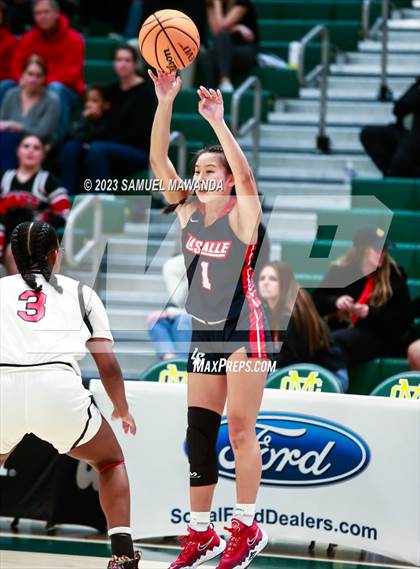 Thumbnail 1 in Hart vs La Salle (CIF SS Division 2AA Championship) photogallery.