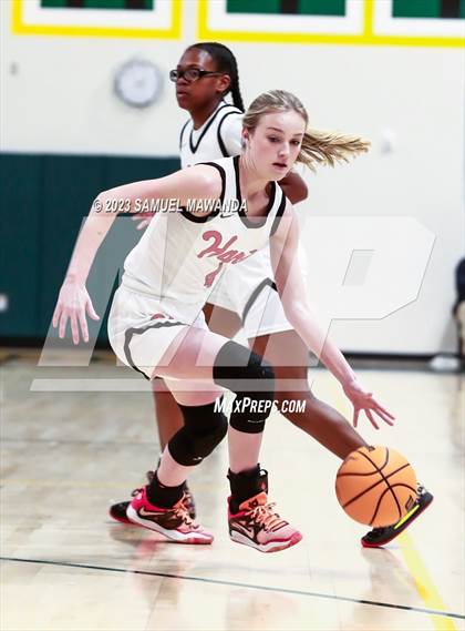 Thumbnail 3 in Hart vs La Salle (CIF SS Division 2AA Championship) photogallery.