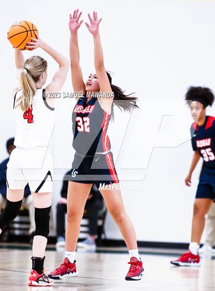 Thumbnail 3 in Hart vs La Salle (CIF SS Division 2AA Championship) photogallery.