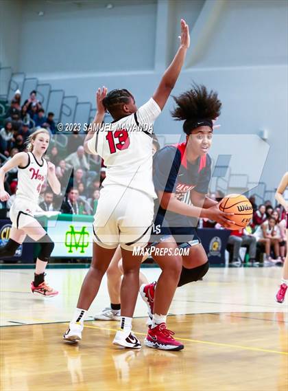 Thumbnail 1 in Hart vs La Salle (CIF SS Division 2AA Championship) photogallery.