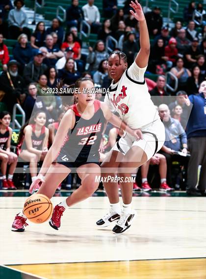 Thumbnail 2 in Hart vs La Salle (CIF SS Division 2AA Championship) photogallery.