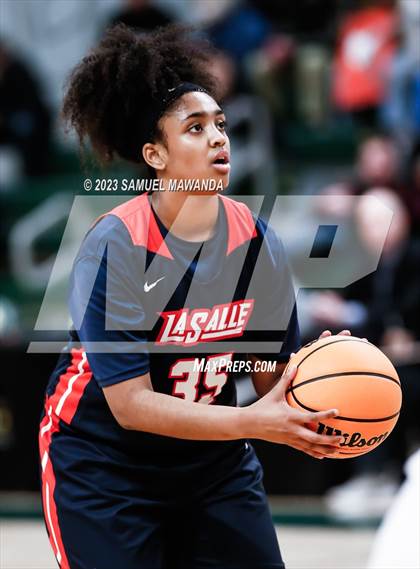 Thumbnail 2 in Hart vs La Salle (CIF SS Division 2AA Championship) photogallery.