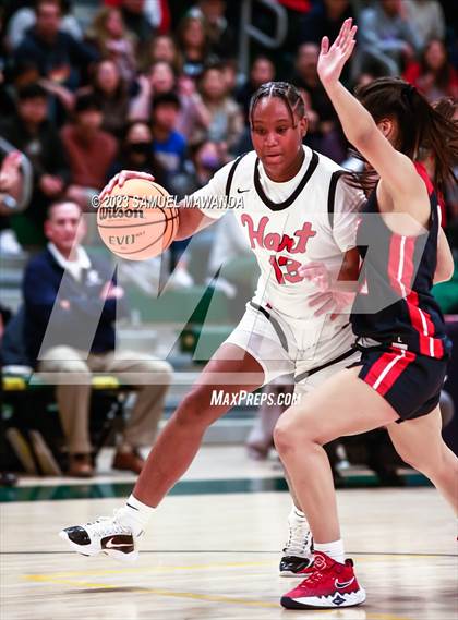 Thumbnail 3 in Hart vs La Salle (CIF SS Division 2AA Championship) photogallery.