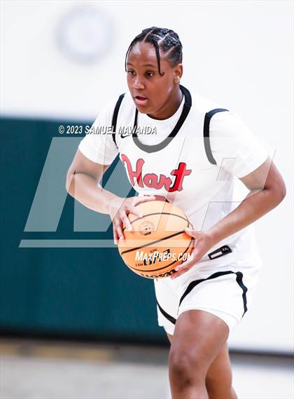 Thumbnail 3 in Hart vs La Salle (CIF SS Division 2AA Championship) photogallery.