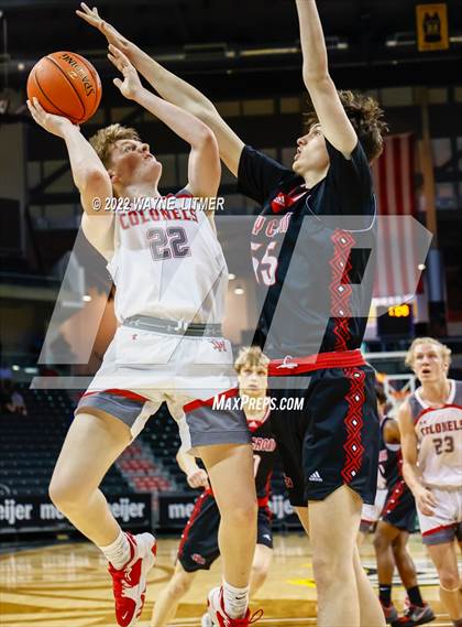 Thumbnail 3 in Holy Cross vs Dixie (9th Region Semifinal) photogallery.