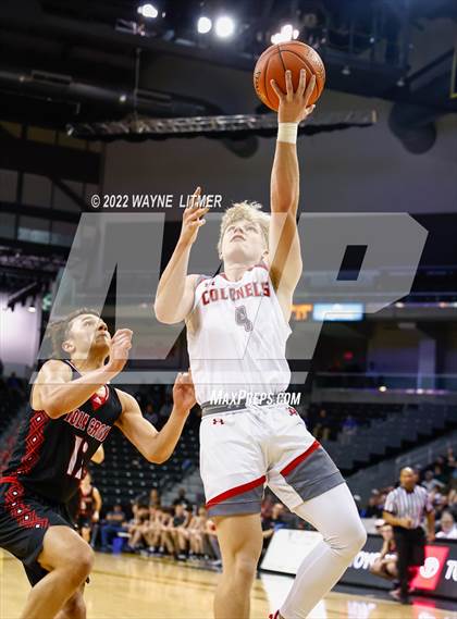 Thumbnail 3 in Holy Cross vs Dixie (9th Region Semifinal) photogallery.