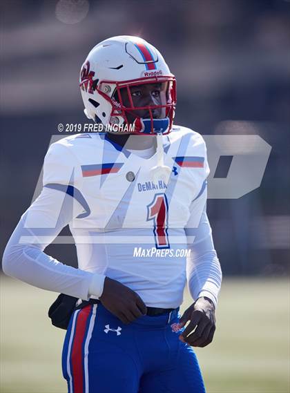 Thumbnail 1 in DeMatha @ St. John's photogallery.