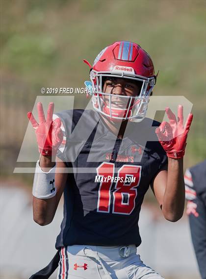 Thumbnail 3 in DeMatha @ St. John's photogallery.