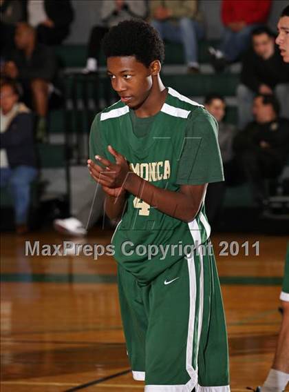 Thumbnail 3 in St. Genevieve vs. St. Monica (Tip-Off Classic) photogallery.