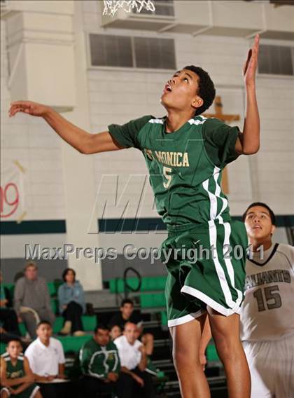 Thumbnail 1 in St. Genevieve vs. St. Monica (Tip-Off Classic) photogallery.