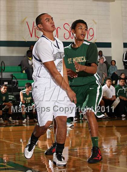 Thumbnail 2 in St. Genevieve vs. St. Monica (Tip-Off Classic) photogallery.