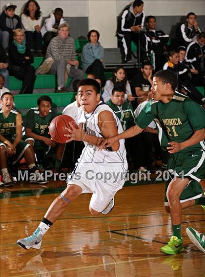 Thumbnail 1 in St. Genevieve vs. St. Monica (Tip-Off Classic) photogallery.