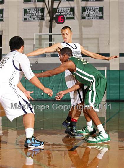 Thumbnail 3 in St. Genevieve vs. St. Monica (Tip-Off Classic) photogallery.