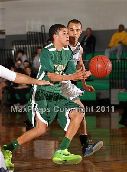 Thumbnail 3 in St. Genevieve vs. St. Monica (Tip-Off Classic) photogallery.