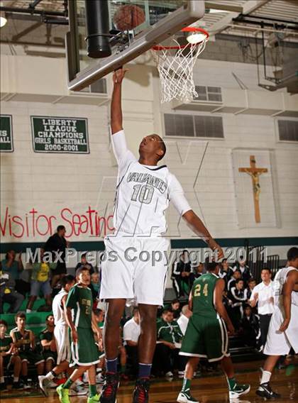 Thumbnail 1 in St. Genevieve vs. St. Monica (Tip-Off Classic) photogallery.