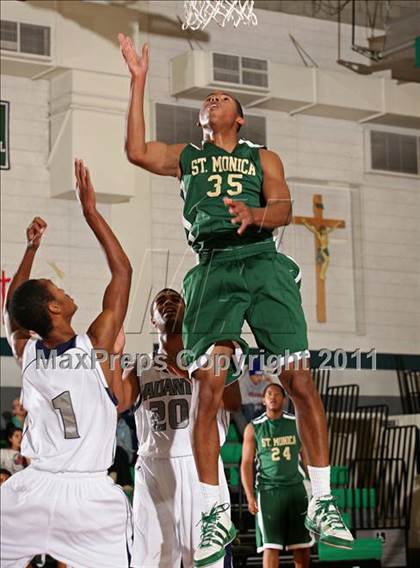 Thumbnail 3 in St. Genevieve vs. St. Monica (Tip-Off Classic) photogallery.