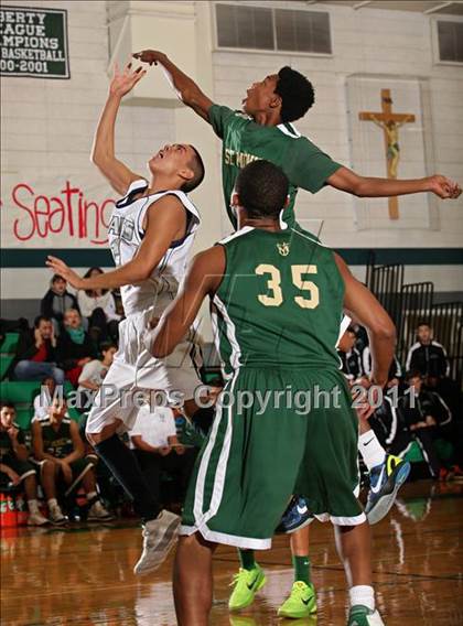 Thumbnail 2 in St. Genevieve vs. St. Monica (Tip-Off Classic) photogallery.