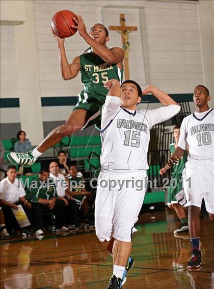 Thumbnail 2 in St. Genevieve vs. St. Monica (Tip-Off Classic) photogallery.