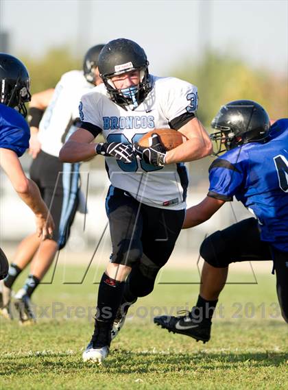 Thumbnail 3 in Frontier vs Clovis North photogallery.