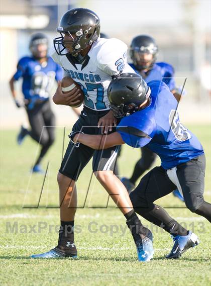 Thumbnail 2 in Frontier vs Clovis North photogallery.
