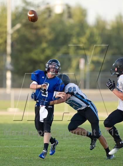 Thumbnail 1 in Frontier vs Clovis North photogallery.