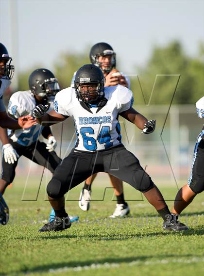 Thumbnail 1 in Frontier vs Clovis North photogallery.